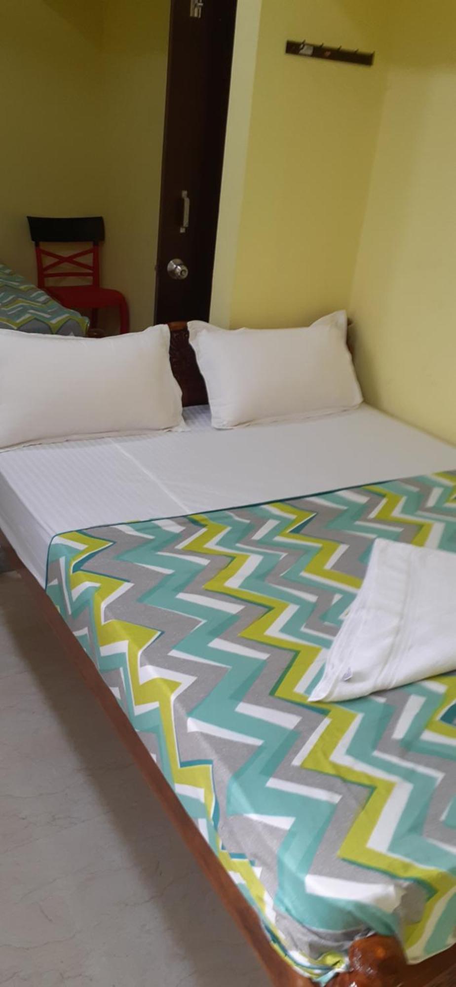 Varadhar Guest House Kanchipuram Exterior photo
